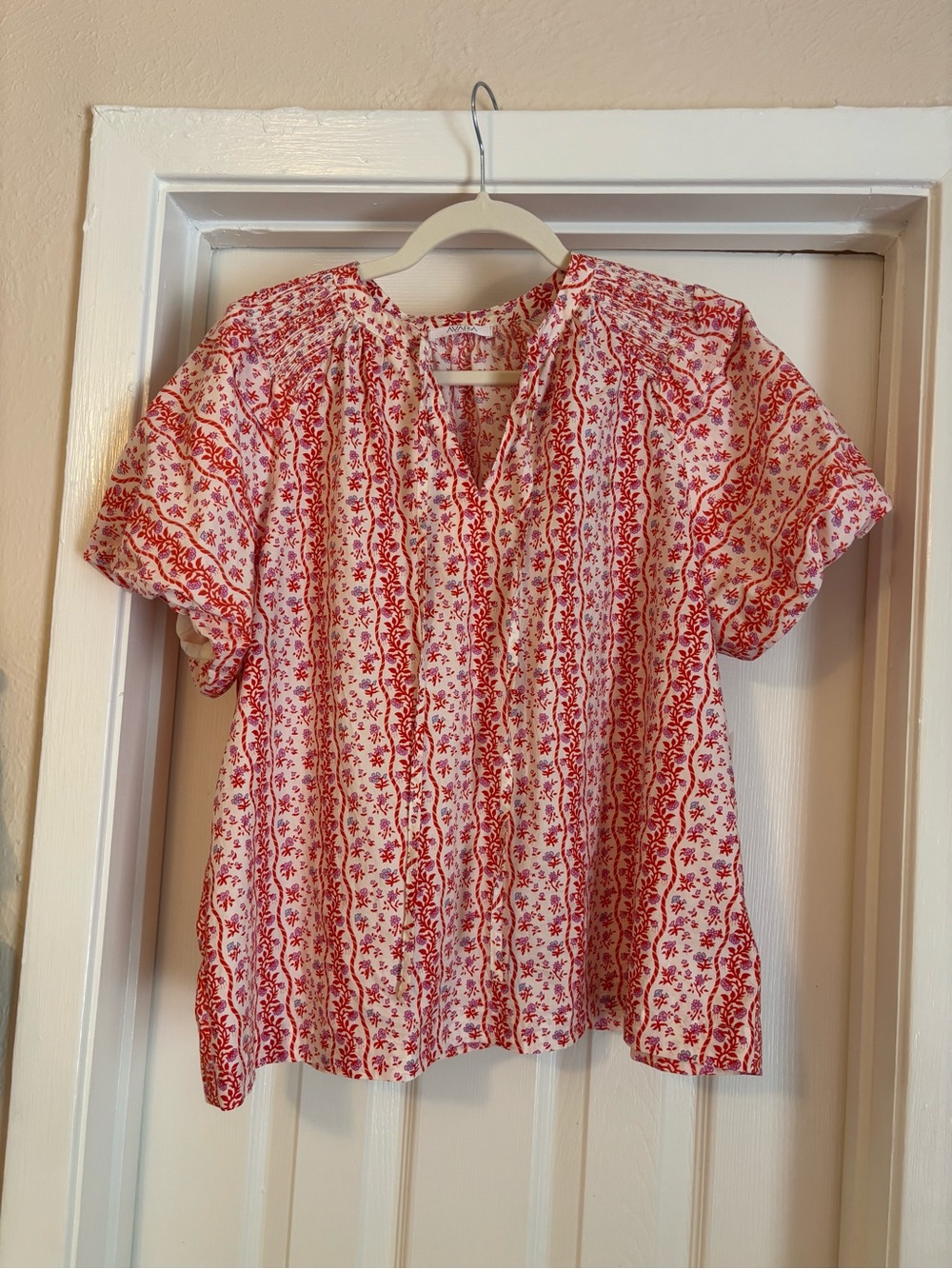 AVARA Floral Tie-Neck Short Sleeve Blouse